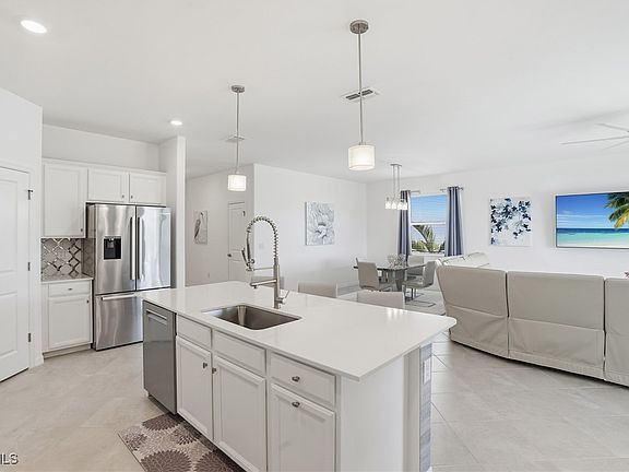 4th image of 2662 Scarlet Way