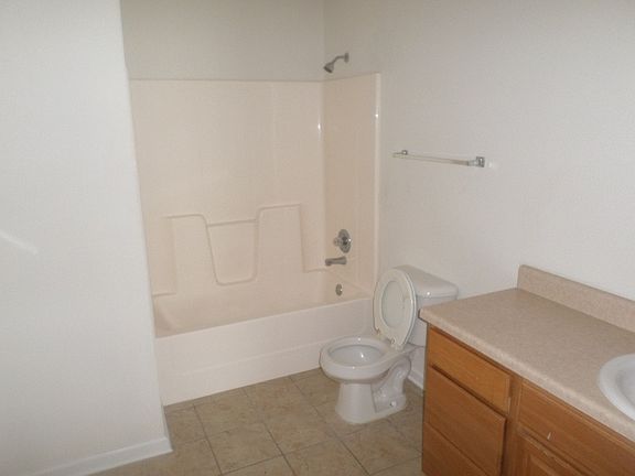 2nd image of 1436 Whitewood Dr