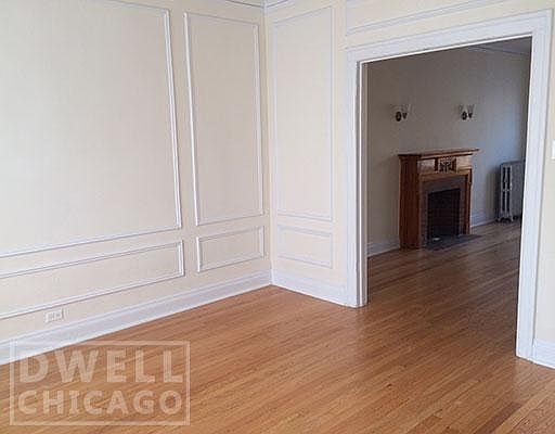 3rd image of 1423 W Sherwin Ave #3