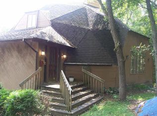 11227 Havens Wood Rd #5AC, Roscoe, IL 61073