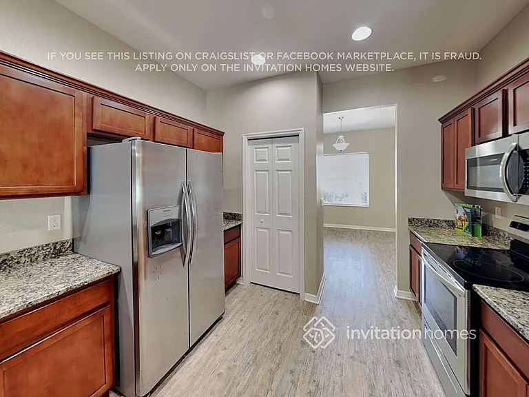 3605 Bristol Cove Ln — Photo 7