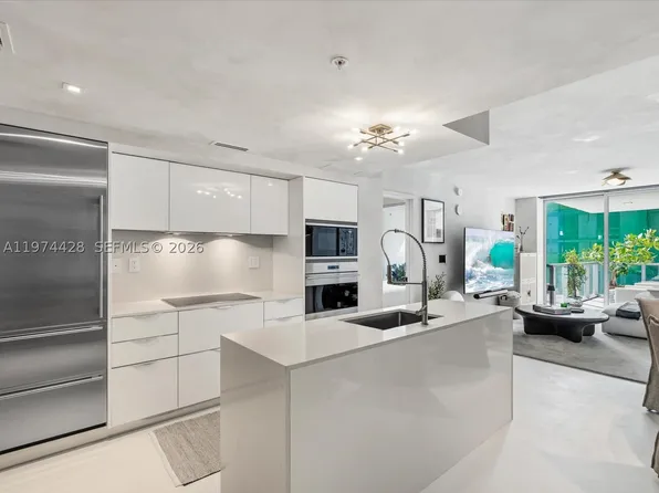 9521 East Dr Unit 705, Miami Beach, FL 33141