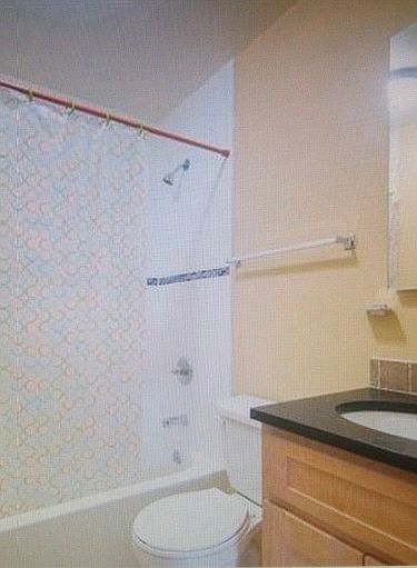 2nd image of 1884 Park Ave #4