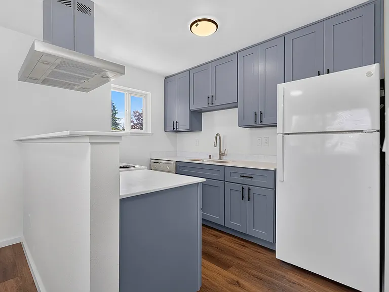 Ridgeline — Photo 1