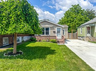 1639 Saint Luke Rd, Windsor, ON N8Y3N4