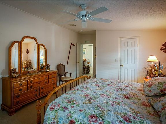 5th image of 11928 Salina Way