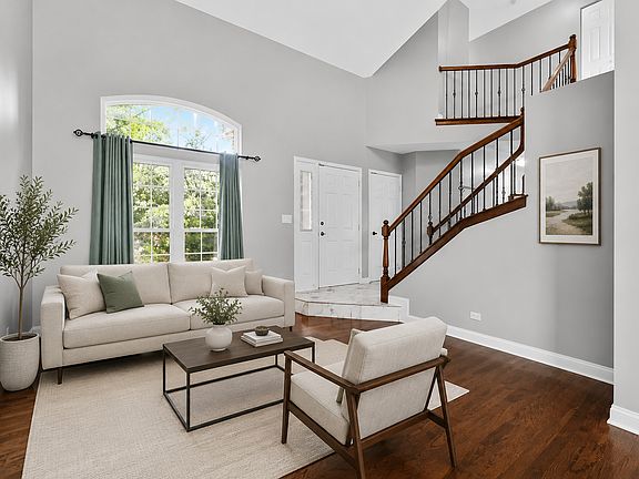 5th image of 2143 Periwinkle Ln