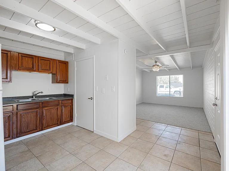 388 N Comanche Dr, Chandler Az — Photo 9