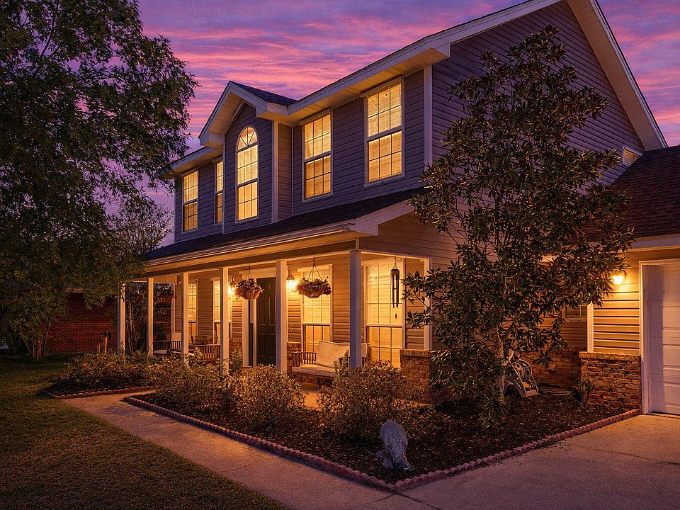 1st image of 2204 Creekwood Ct