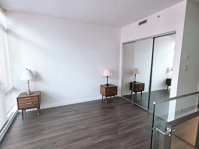522 W 8th Ave #208 — Photo 10