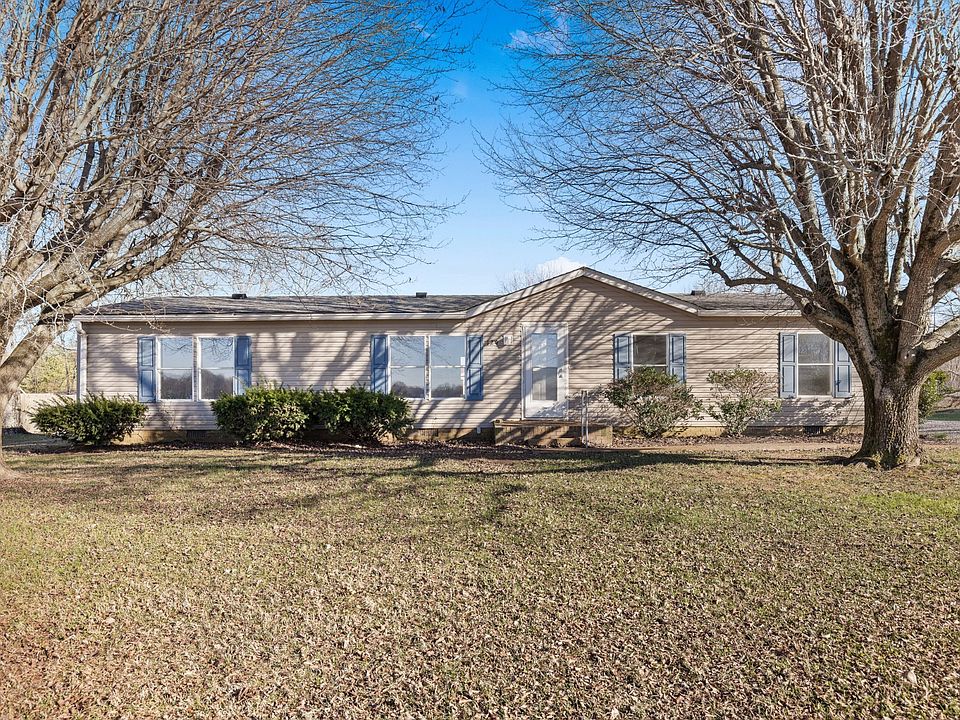 1st image of 124 Oak Hill Dr