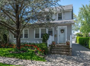 140 Emerson Ave, Floral Park, NY 11001