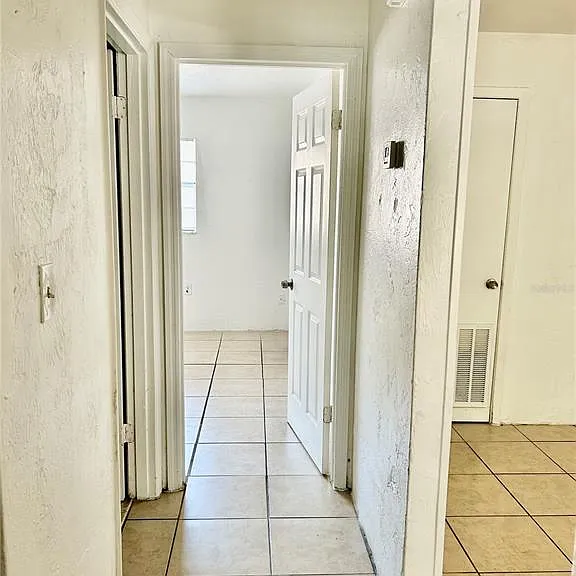 1217 Kennedy Rd #6 — Photo 3