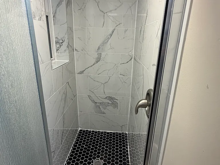 2156 W Clifton Ave #1 — Photo 10