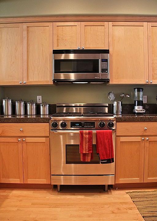 Dacor Range + Microwave