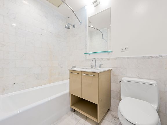 4th image of 49 E 34th St #32A