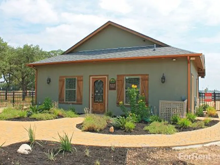Country View Apartments — Photo 25
