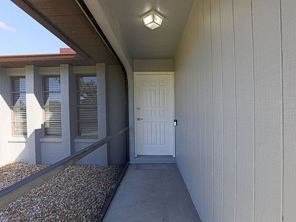 2nd image of 629 SW Santa Barbara Pl