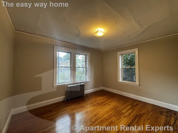 4 Cogswell Ave, Cambridge, MA