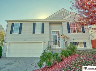 2907 Rahn Blvd, Bellevue, NE 68123