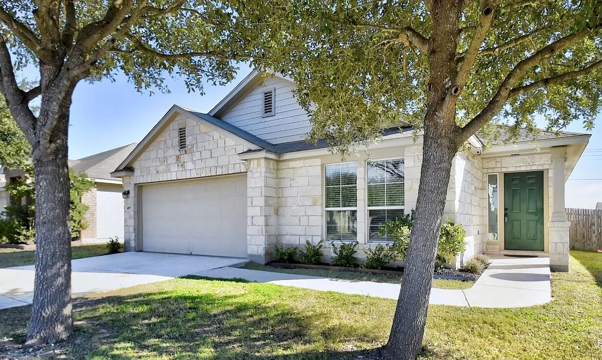 3 bed, 2.0 bath, 1373 sqft, $1,850 — Photo 1