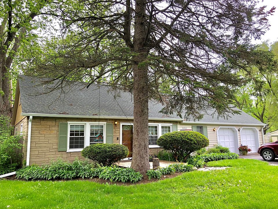 1st image of 10138 W Winthrop Ct