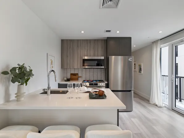 2605 Snyder Avenue image 9 of 26