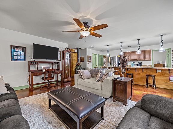 5th image of 354 Chesley Ln