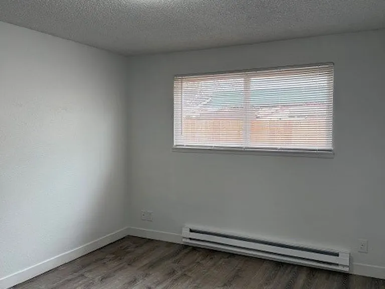 230a-Silverleaf Apartments — Photo 12