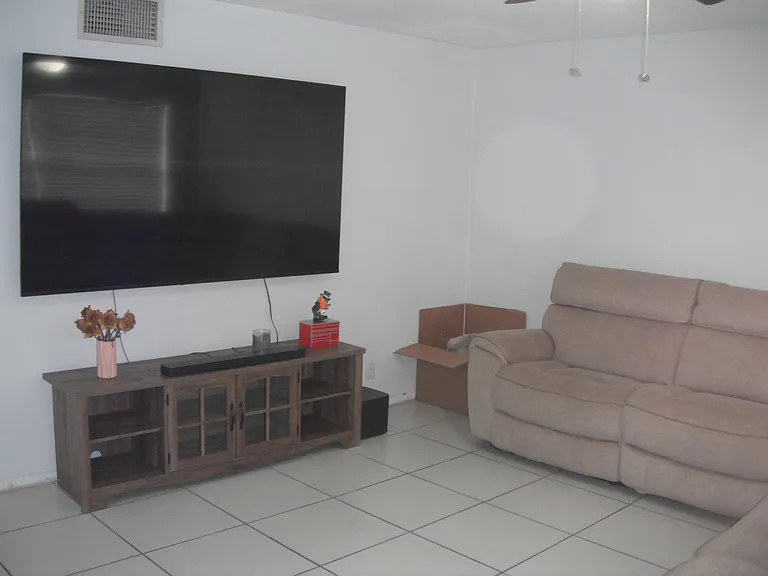 4169 SW 67th Ave #205A — Photo 2