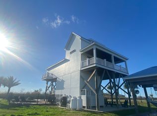 27 Queen Bess Dr, Grand Isle, LA 70358