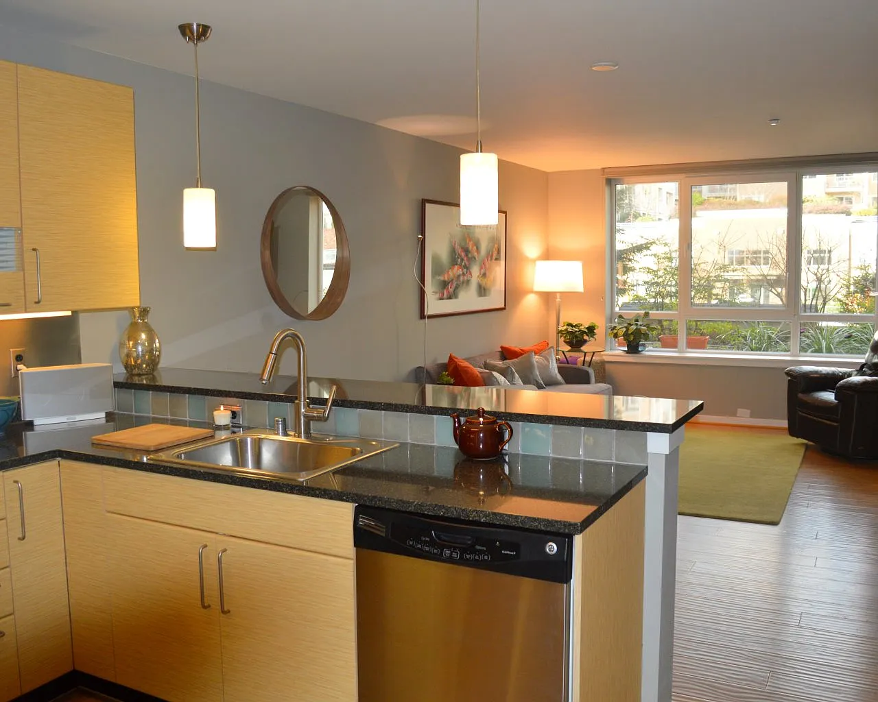 1 bed, 792 sqft, $2,350 — Photo 2