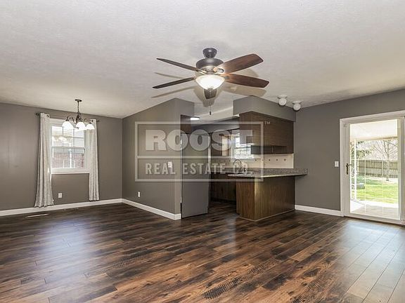 4th image of 83 Villa Rd
