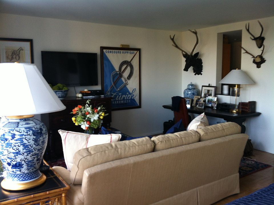 1st image of 160 W 66th St APT 21C
