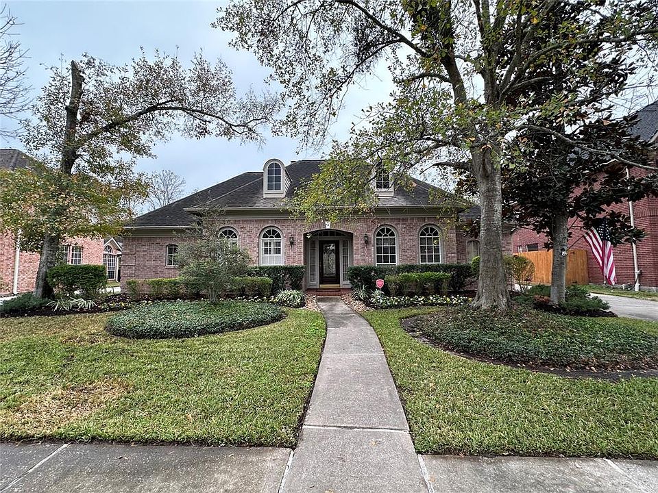 1st image of 15135 Windsdowne Lane