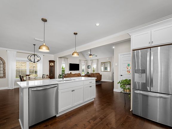 3rd image of 4033 Gilreath Pl