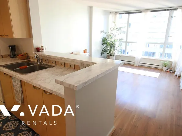 1420 Georgia St W #1404, Vancouver, BC V6G 3K4