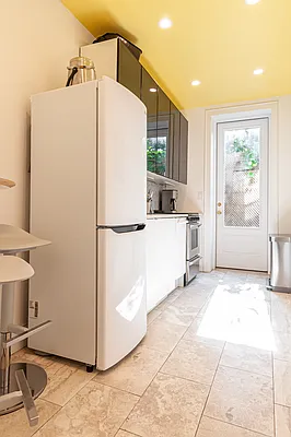 Rented by Realty Collective | media 15