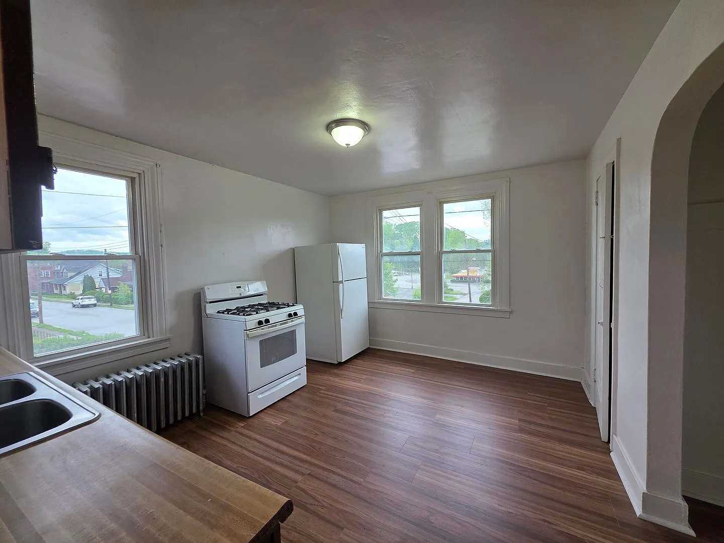 4 bedroom 1 bathroom apartment for rent in Clairton PA — Photo 2