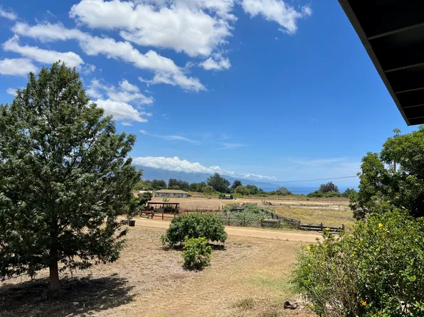 271 Makaena Pl #B, Makawao, HI 96768