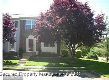 1st image of 102 Aston Ct