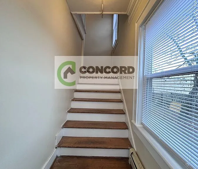 111 Westover Ter #B — Photo 3