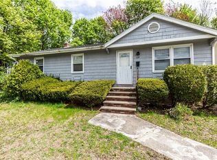 129 Flora St, Providence, RI 02904