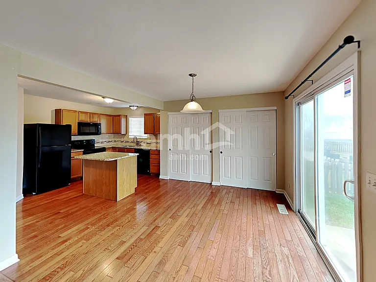 1231 Candora St — Photo 5