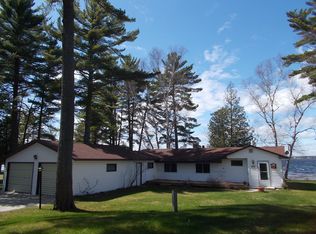 530 W Gulliver Lake Rd, Gulliver, MI 49840