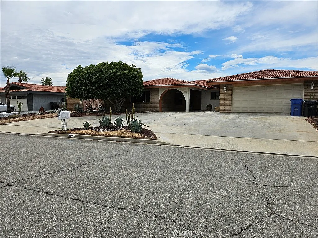 4 bed, 1914 sqft, $4,000 — Photo 3