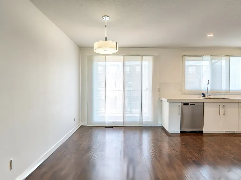 1530 Bayside Ave SW — Photo 4