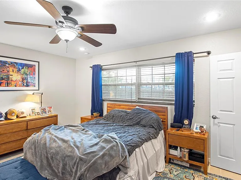 4215 W Bay Vista Ave — Photo 13