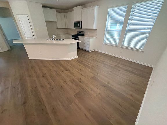 5th image of 616 Florence Way