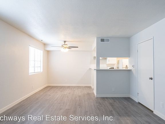 4th image of 8810 Etiwanda Ave #5